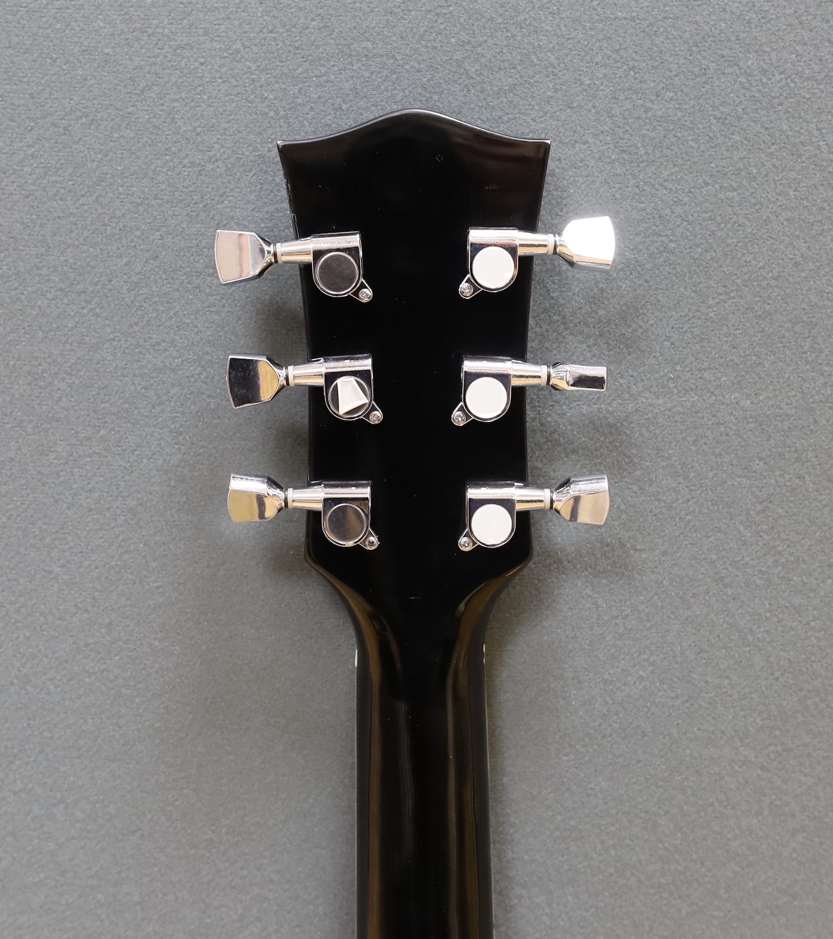 A Rockburn electric guitar, Les Paul copy